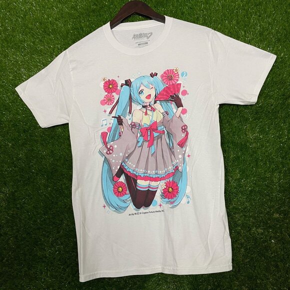 Hatsune Miku Anime Graphic T-shirts size Small - Picture 4 of 4